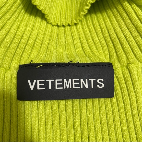 VETEMENTS Neon Green Fitted Ribbed Turtleneck Sweater - Picture 5 of 13